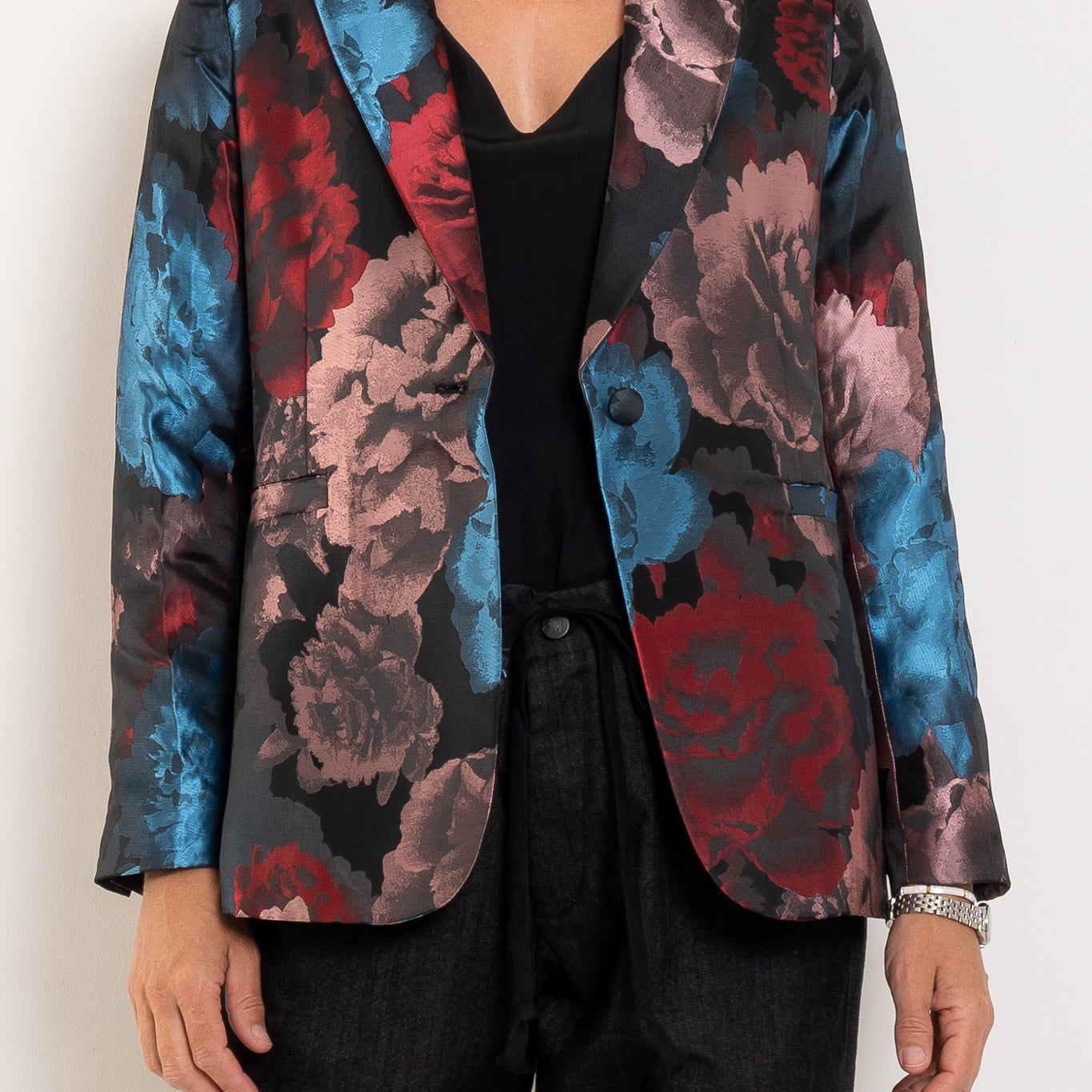 M.A. Dainty Zazzle Jacket Midnight Roses