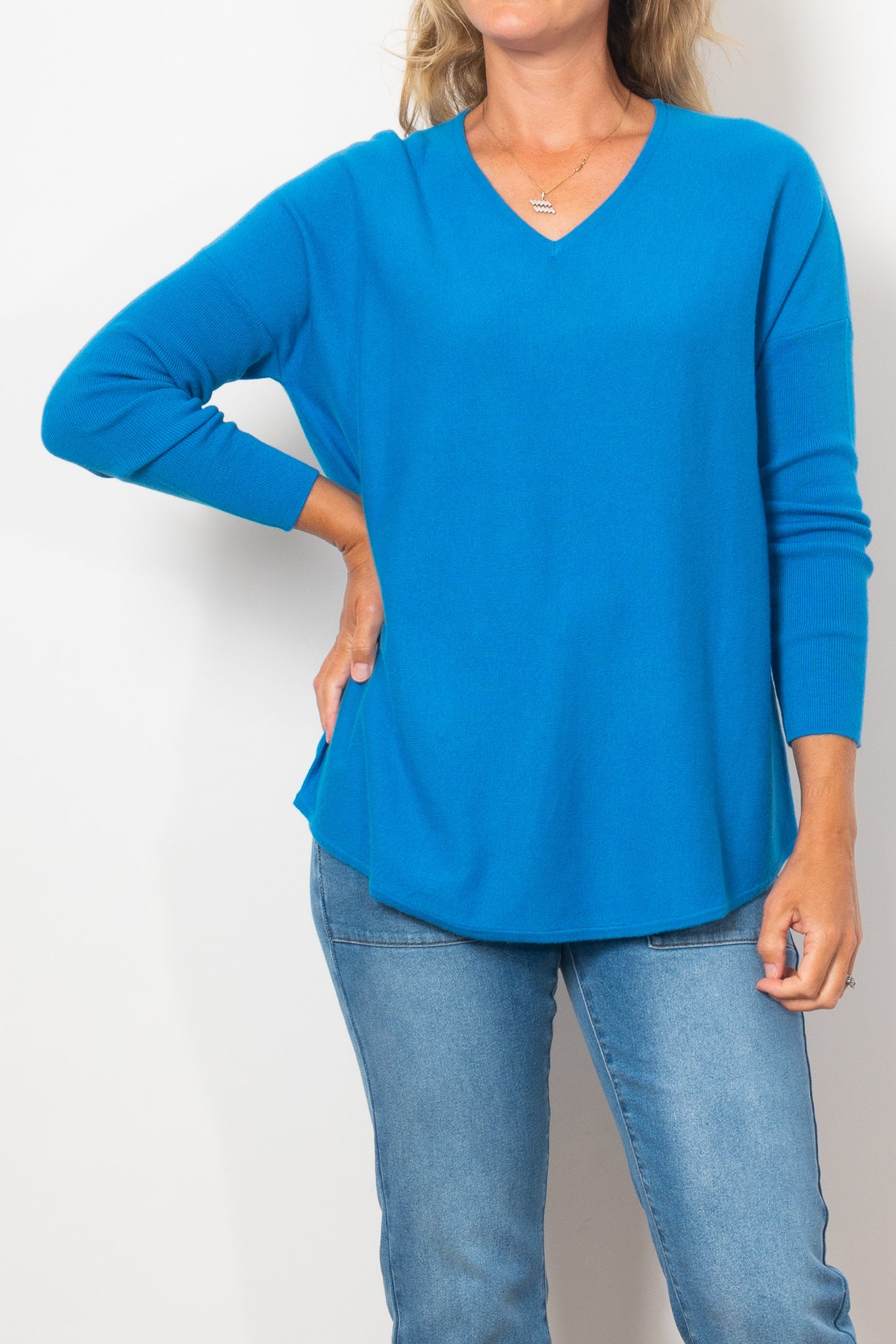 #colour_electric-blue