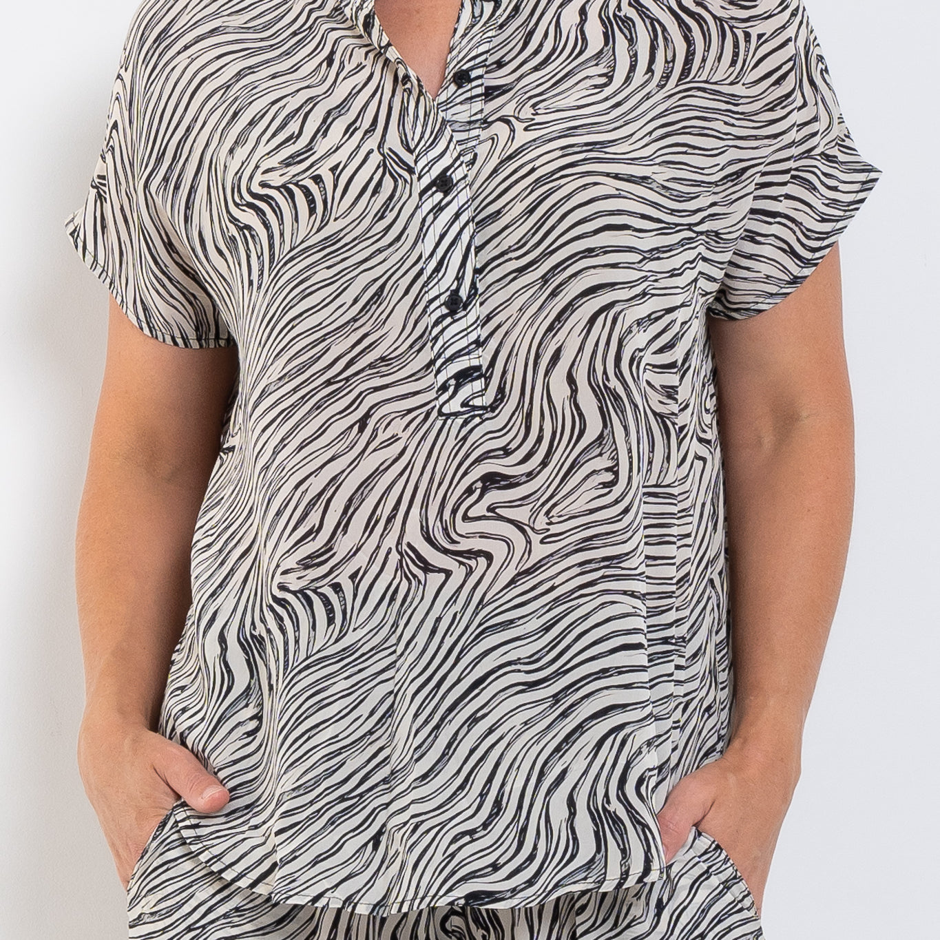 Mela Purdie Tab Stand Shell Fossil Print Silk