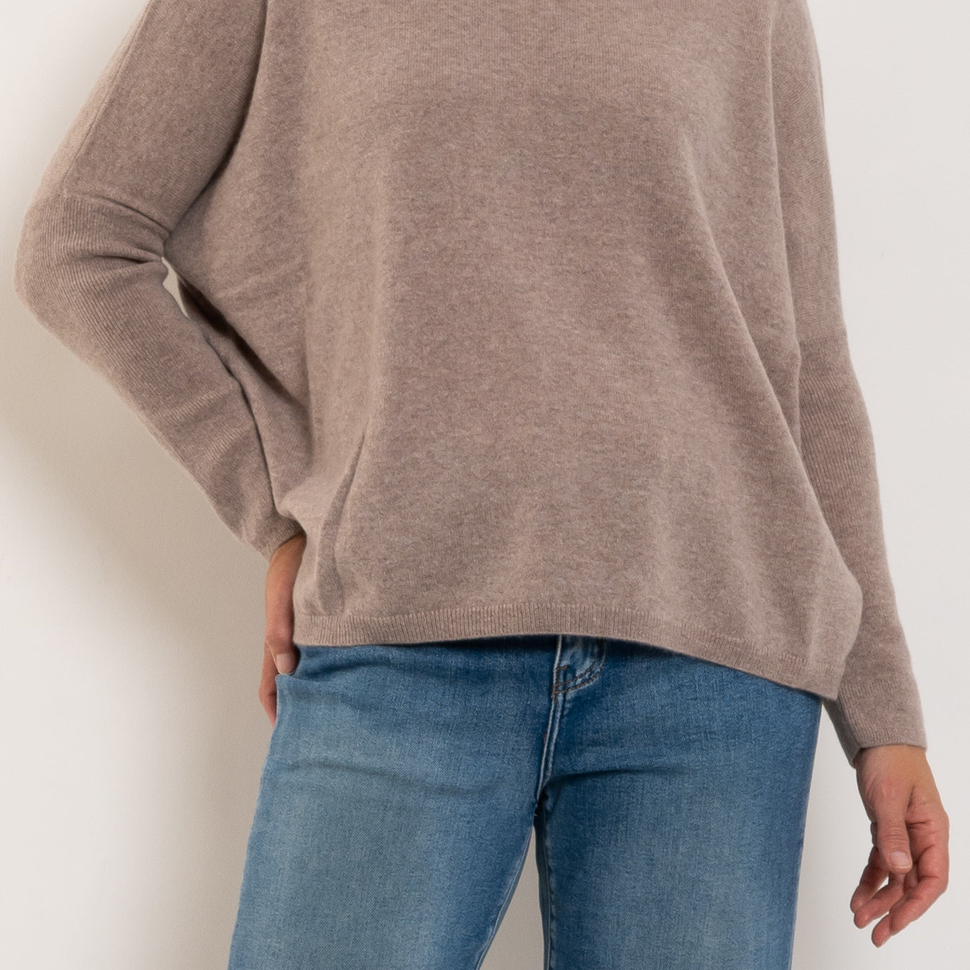 Mia Fratino Boyfriend Crew