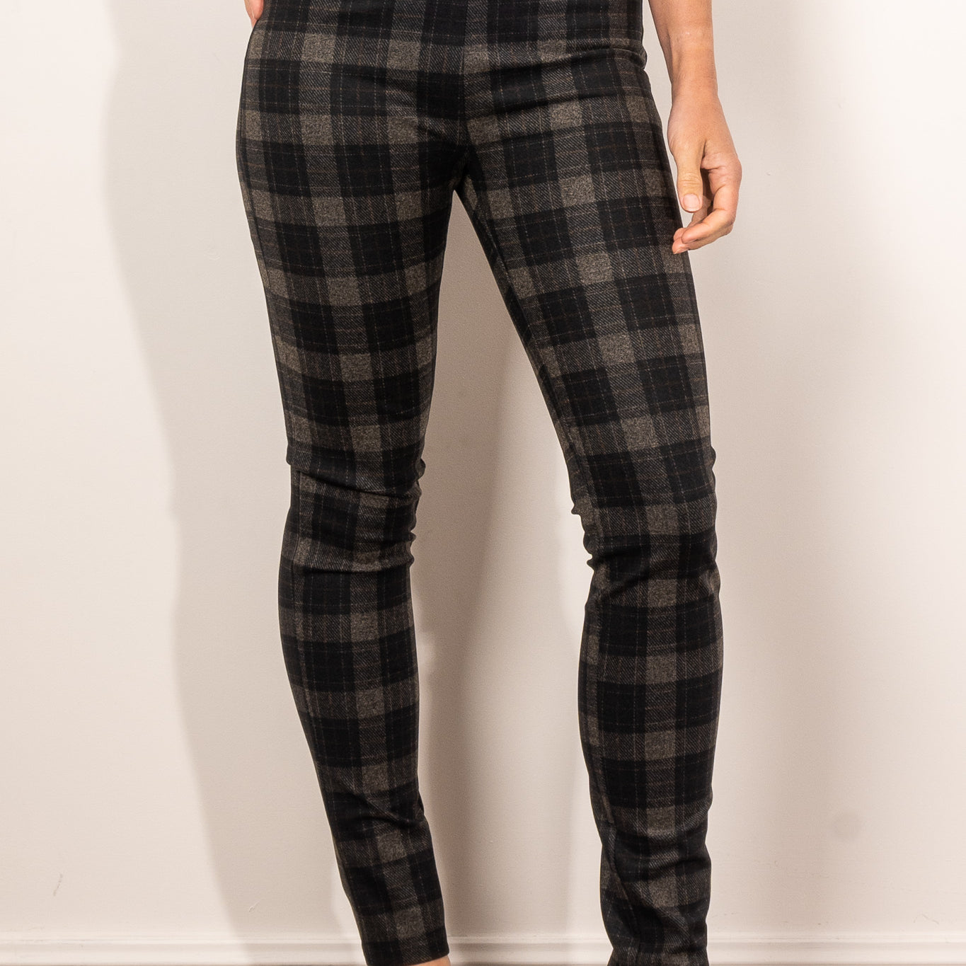 Vassalli Oak Skinny Leg Ponti Pant