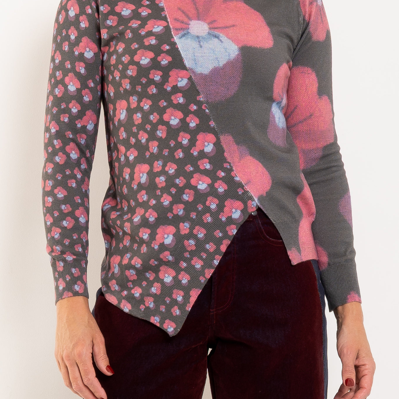 M.A. Dainty Puzzle Top Violets