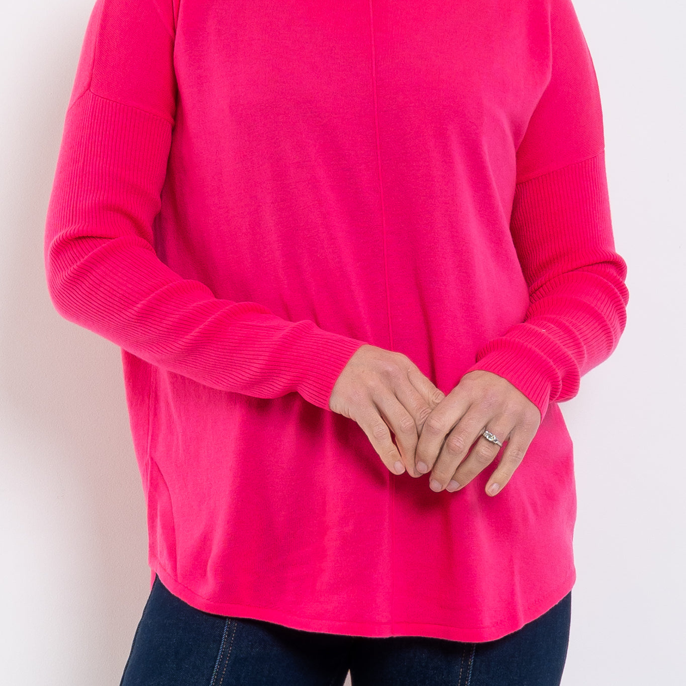 Bridge & Lord Queen Crew Curved Hem Pullover