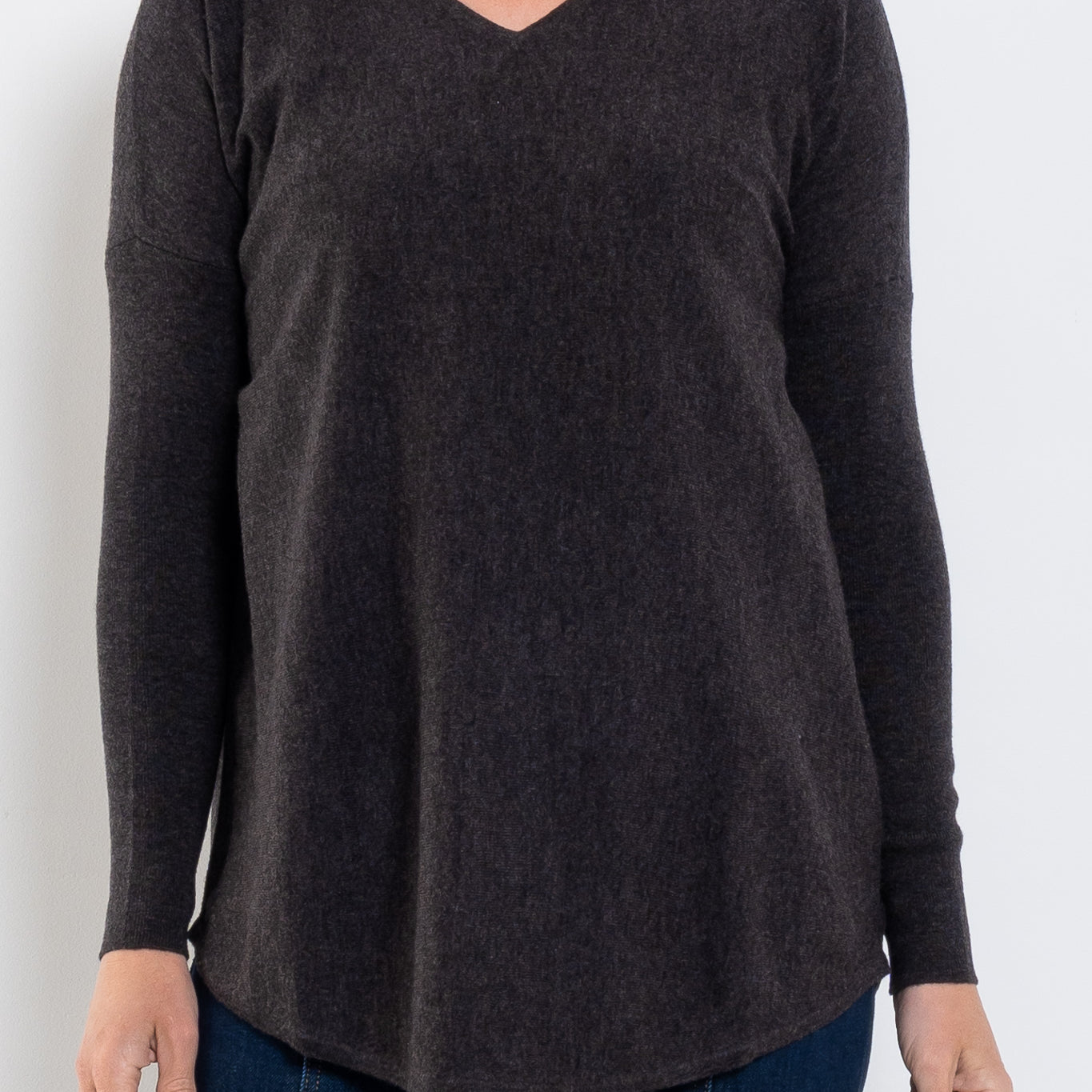 Bridge & Lord Queen V Curved Hem Pullover