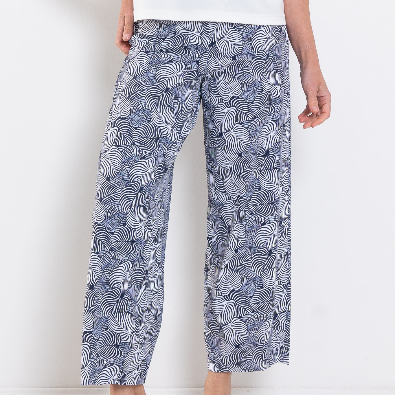 Raffaello Rossi Sally Jungle Leaf Jersey Pant