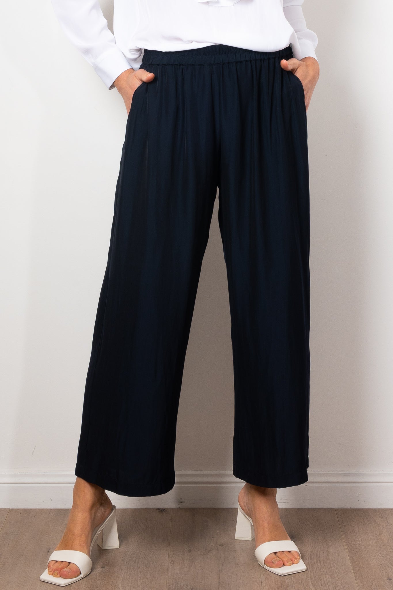 #colour_navy