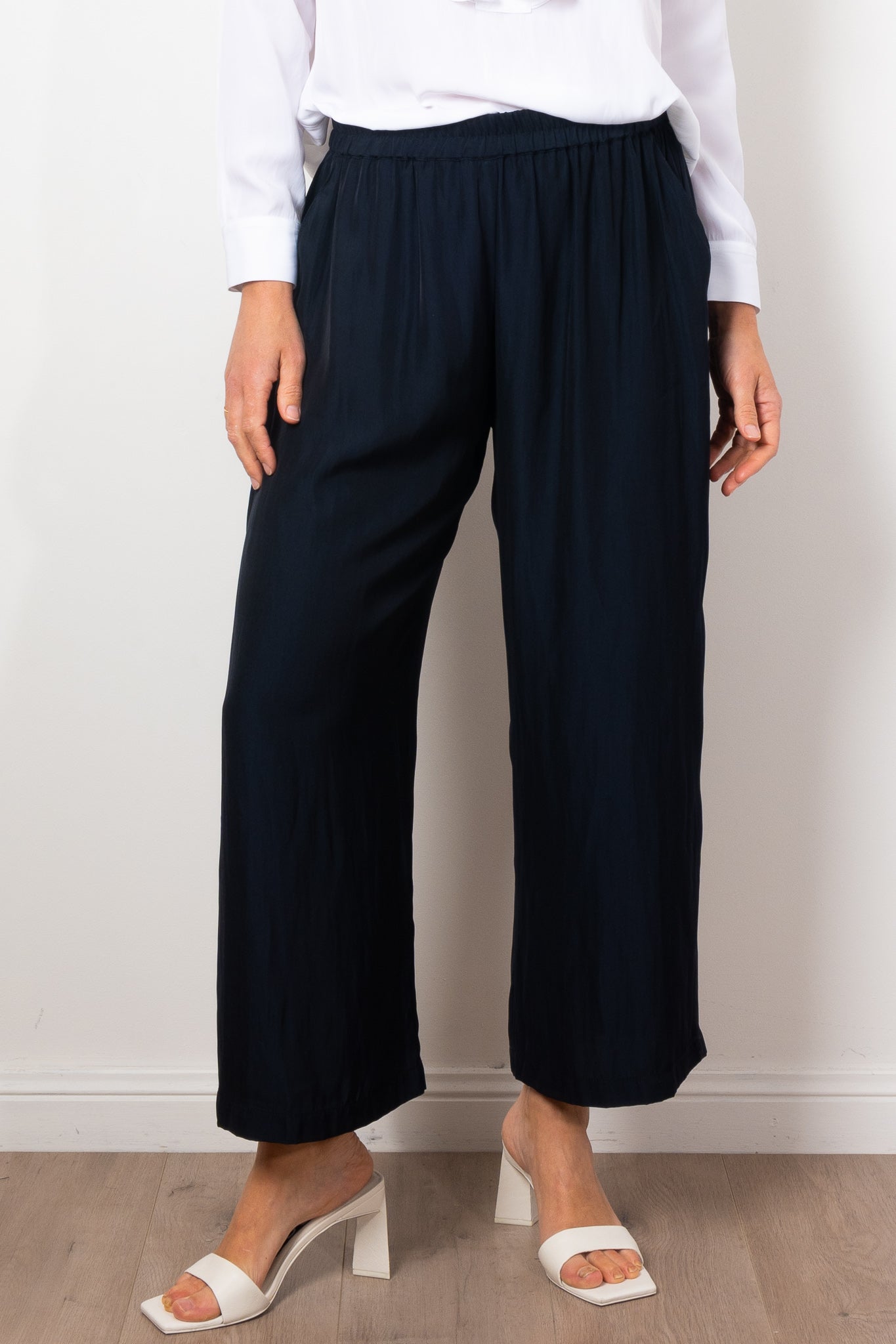 #colour_navy
