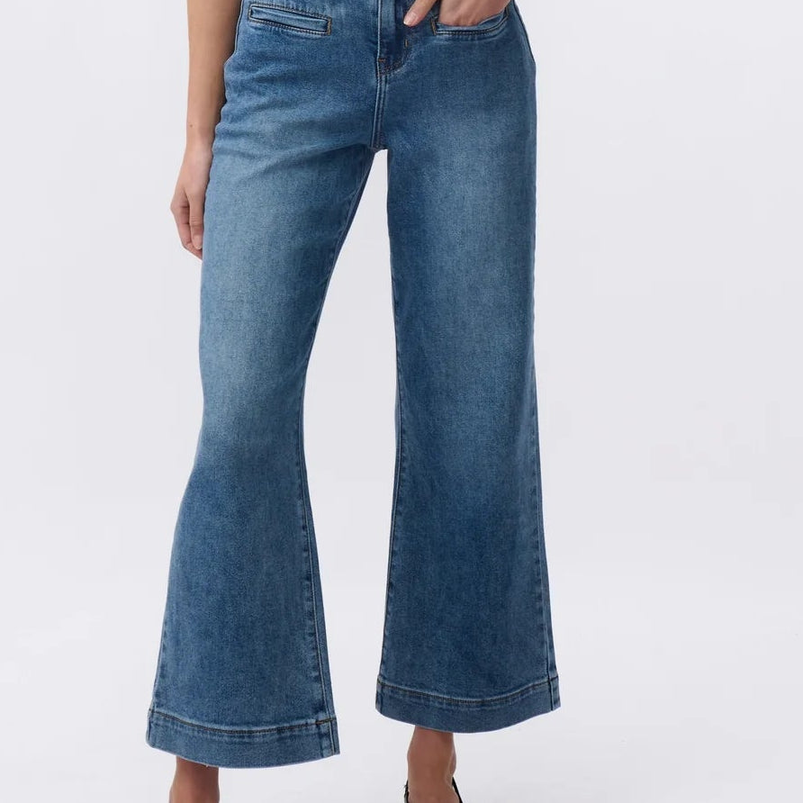 Kireina Freya Jean Dakota Wash