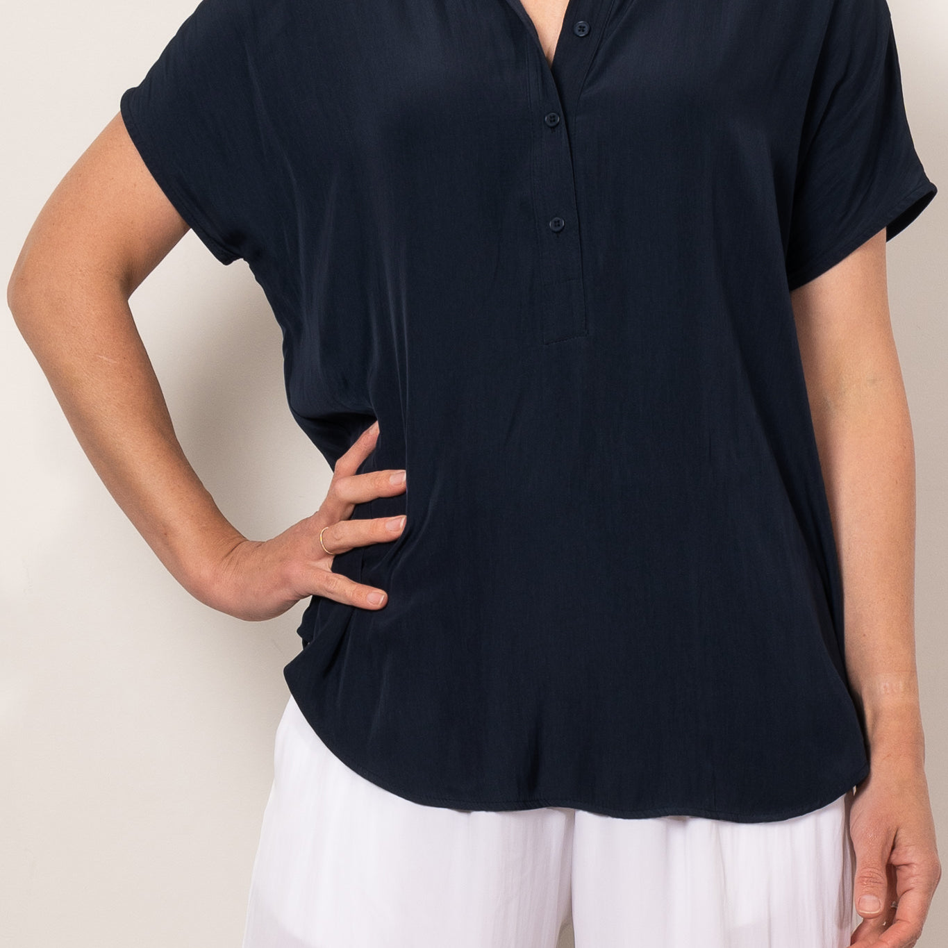 Mela Purdie Tab Stand Shell Mache