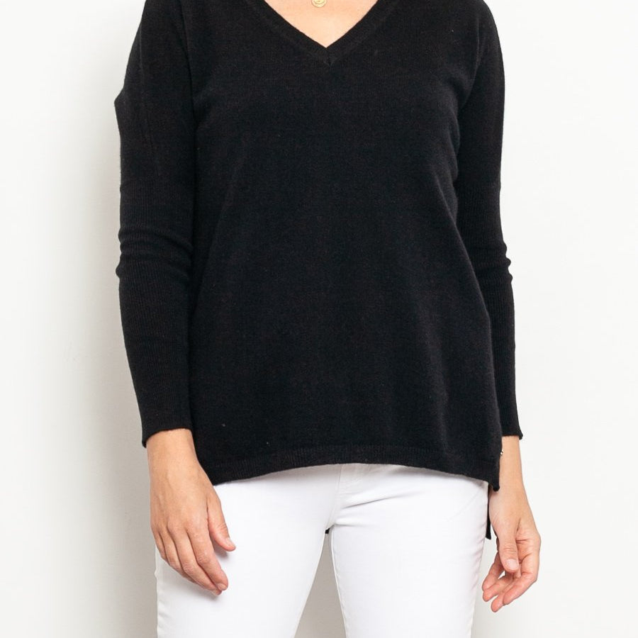 Mia Fratino Cashmere Essentials V Neck Boyfriend Sweater - Impulse Boutique#colour_jet-black