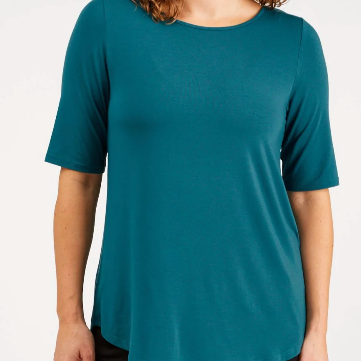 Tani Elbow Swing Tee