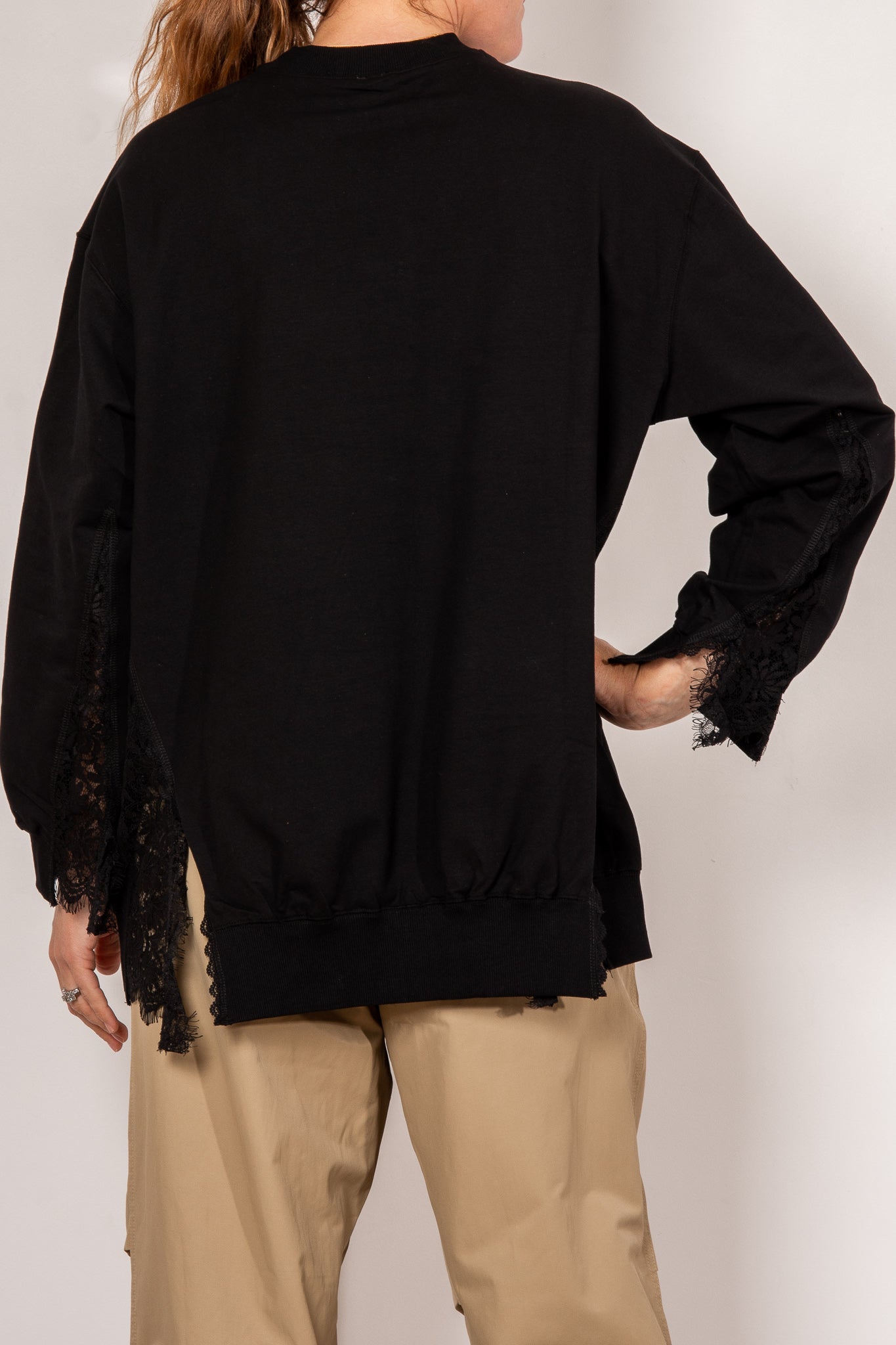 M.A. Dainty Fly Trap Lace Jumper