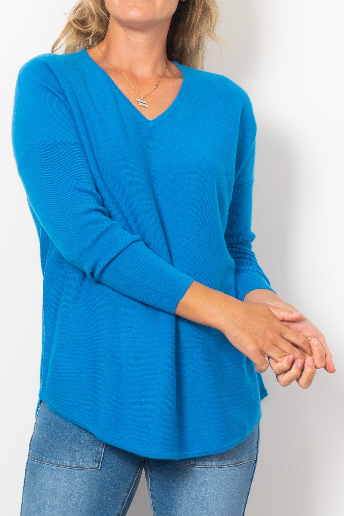 #colour_electric-blue