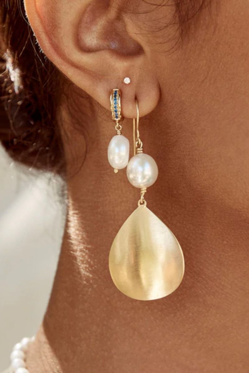 Fairley Jewellery Pearl Petal Gold Hooks